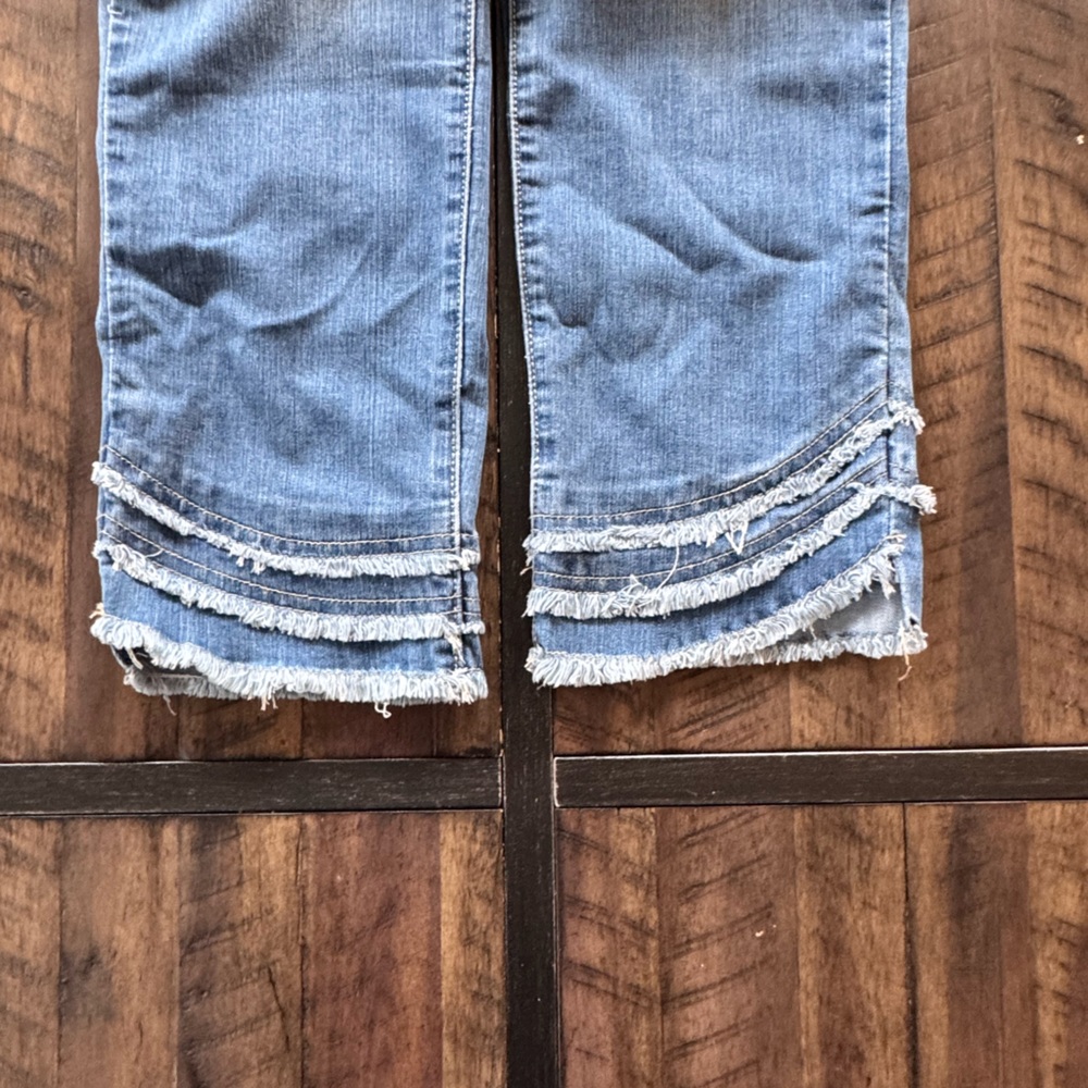 NWOT 1822 Denim Jeans. Size 8 - Picture 4 of 6